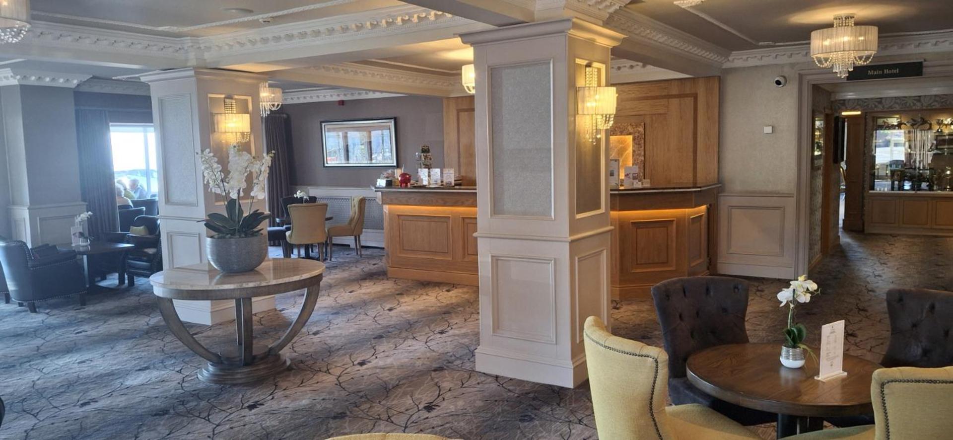 Royal Court Hotel พอร์ตรัช ภายนอก รูปภาพ